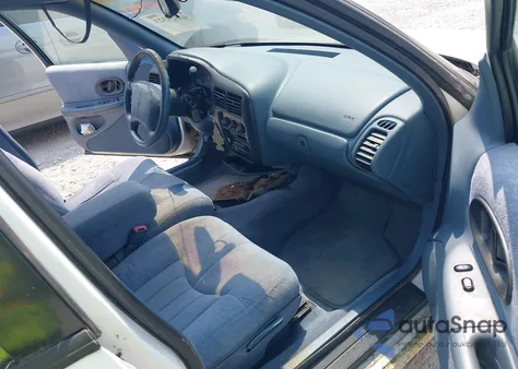 1997 Oldsmobile Cutlass Supreme Series I from USA, damaged, VIN 1G3WH52MXVF331351